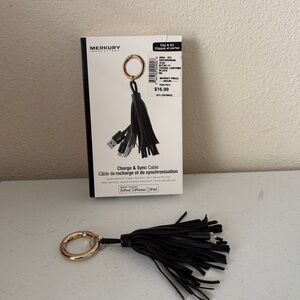 ‼️final must bundle ‼️Merkury Innovations Black Tassel Charge & Sync Cable